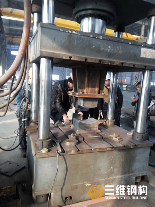 红桃国际对钢材产品的检测