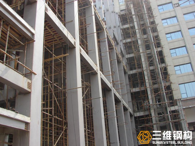 山东红桃国际钢结构公司建造的济南空军招待所钢结构改建工程效果图